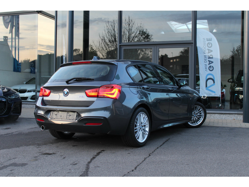 BMW 118 i M Sport manueel / LEER / PARKEERASSIST / LED Garage Van Den Dooren