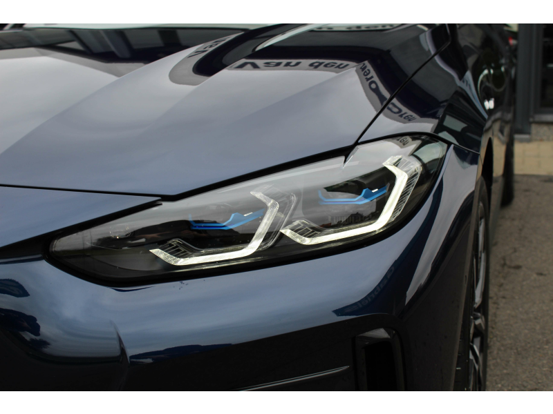 BMW i4 eDrive40 M Sport / PANO / HUD / H/K / MEM / LEER Garage Van Den Dooren