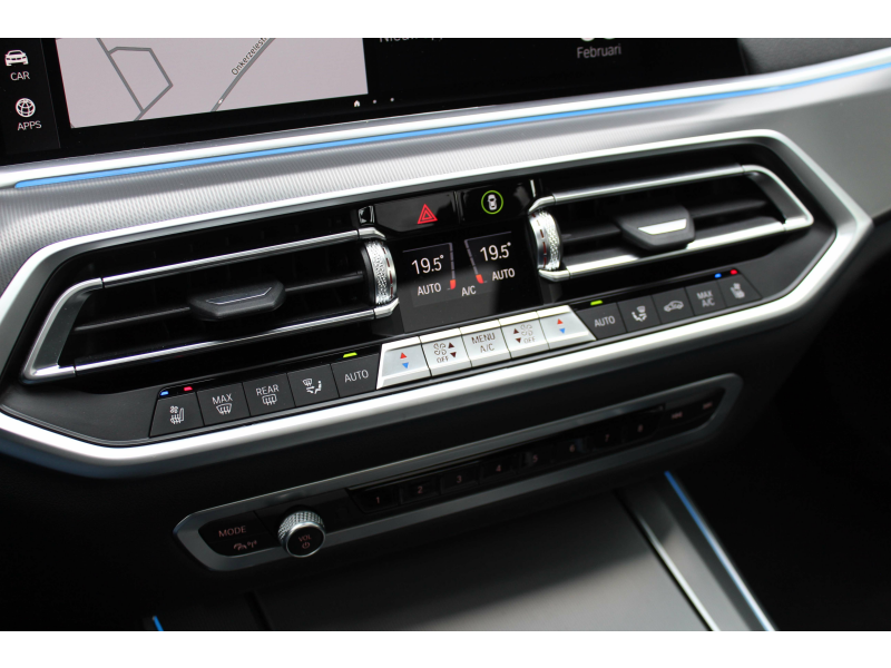 BMW X5 xDrive45e M Sport /SKYLOUNGE/BOWERS&WILKINS/MERINO Garage Van Den Dooren