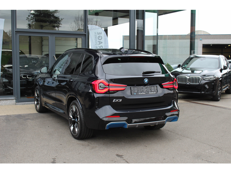 BMW iX3 Impressive M Sport/PANO/TREKHAAK/HUD/HARMANKARDON Garage Van Den Dooren