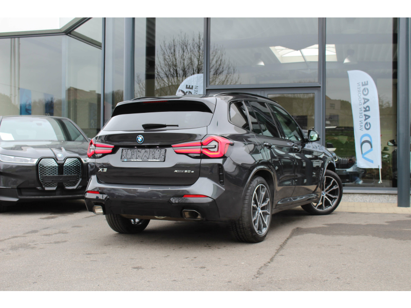 BMW X3 xDrive30e M Sport / HUD/TRKHK/CAM/BLINDSPOT/KEYLSS Garage Van Den Dooren