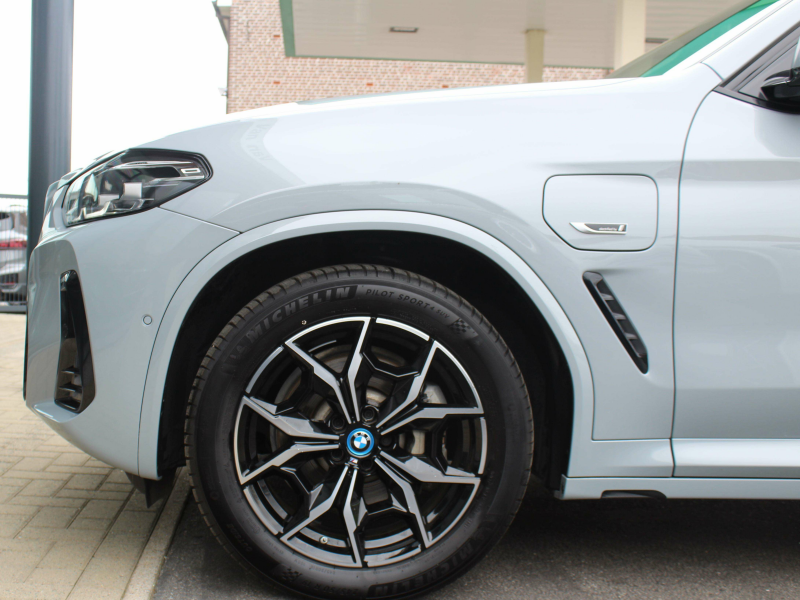 BMW X3 xDrive30e M Sport / LEER / TREKHAAK / HIFI / CAM Garage Van Den Dooren