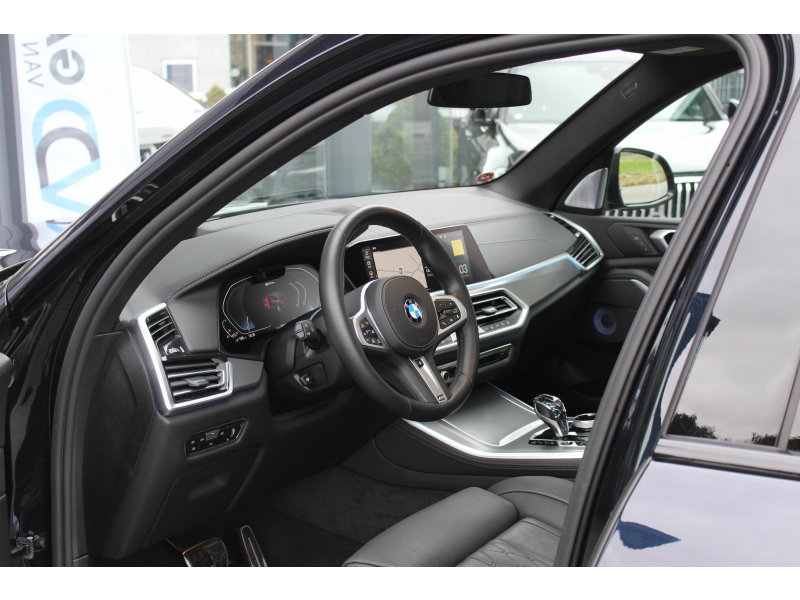 BMW X5 xDrive 45e M Sport / BOWERS & WILKINS / SKY LOUNGE Garage Van Den Dooren
