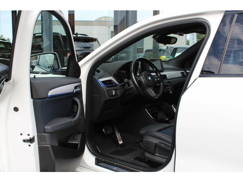 BMW X2 sDrive18iA M Sport / PANO / HUD / CAM / CARPLAY + Garage Van Den Dooren
