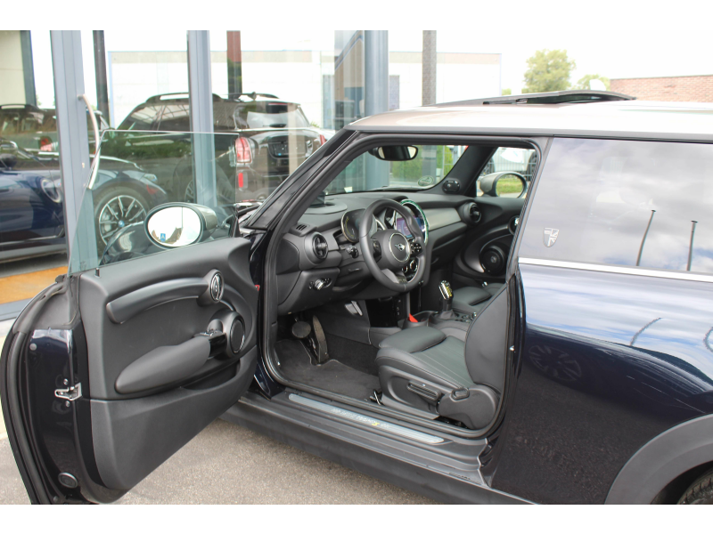 MINI Cooper SE 3-deurs ALL YOURS / PANO / NAPPA LEER / HUD / H-K Garage Van Den Dooren
