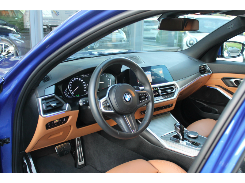 BMW 318 iA Sedan M Sport / LED / NAVI / CARPLAY / PARK SEN Garage Van Den Dooren