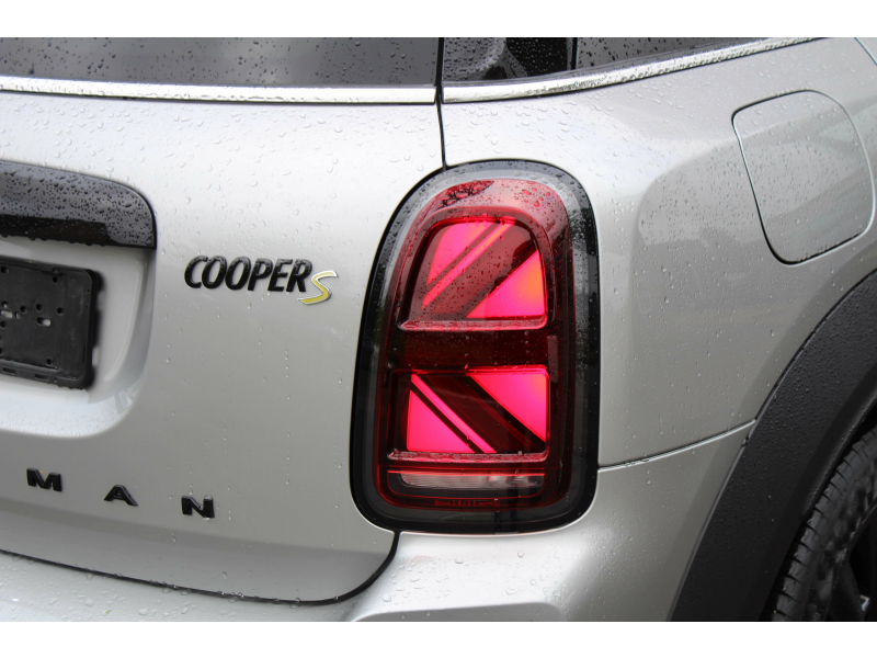 MINI Cooper SE Countryman PHEV / Classic Trim / KEYLESS / CAMERA / CARPLAY Garage Van Den Dooren