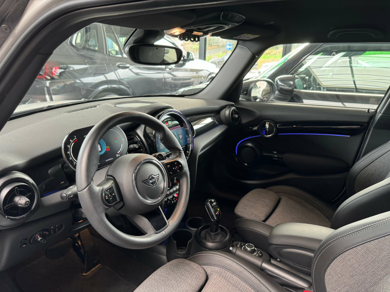 MINI Cooper S 5-deurs AUTOMAAT / KEYLESS / CAM / CARPLAY / DAB Garage Van Den Dooren