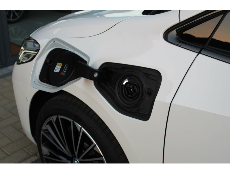 BMW 230 e xDrive Active Tourer / PANO / HUD / 360CAM / ACC Garage Van Den Dooren