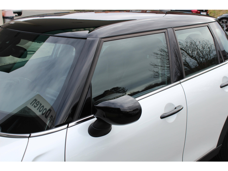 MINI Cooper 5-deurs AUT / EXT. BLACK / KEYLESS / CAM / CARPLAY Garage Van Den Dooren
