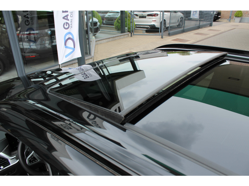 BMW X5 xDrive50e M Sport Pro / B&W / MASSAG / VENT / PANO Garage Van Den Dooren
