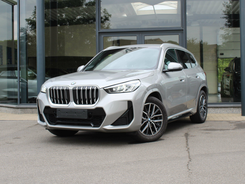 BMW X1 sDrive18i M Sport / CAM / LEER / VERW. STUUR Garage Van Den Dooren