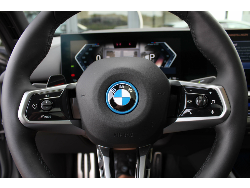 BMW i5 eDrive40 M Sport / B&W / PANO / FULL OPT - FROZEN! Garage Van Den Dooren