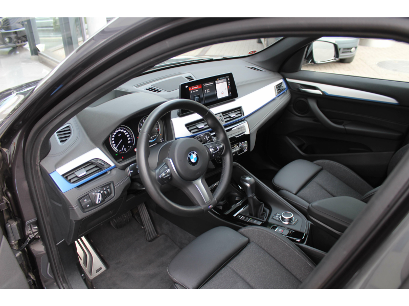 BMW X1 xDrive 25e M Sport PHEV - HUD - Camera - NaviPlus Garage Van Den Dooren
