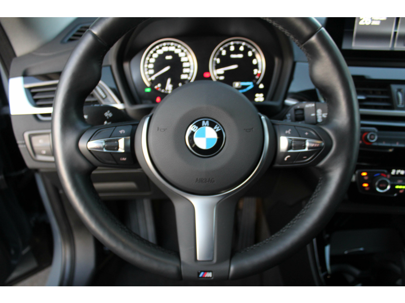 BMW X1 xDrive 25e PHEV - Sport Line / HUD / CAM / COMF AC Garage Van Den Dooren