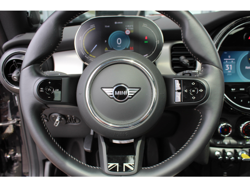 MINI Cooper SE ALL YOURS / PANO / HUD / HARMAN-KARDON / CAM /LEER Garage Van Den Dooren