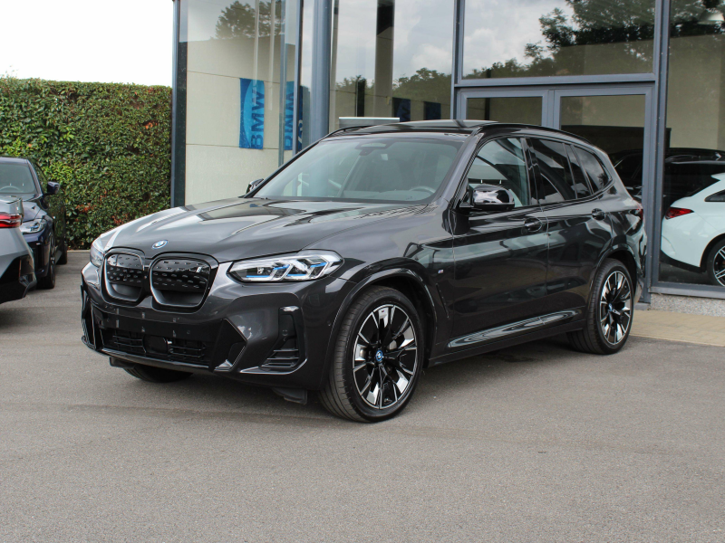 BMW iX3 M Sport / PANO / LASER / KEYL / HUD / 360CAM / TRK Garage Van Den Dooren