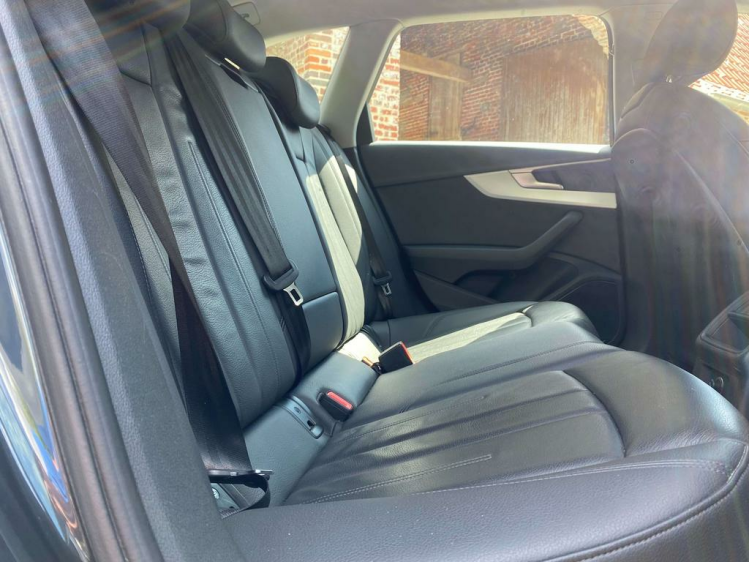 Audi A4 2.0 TDi Ultra S tronic Virtual-Cockpit/Leder/Gps.. Leconte Motors