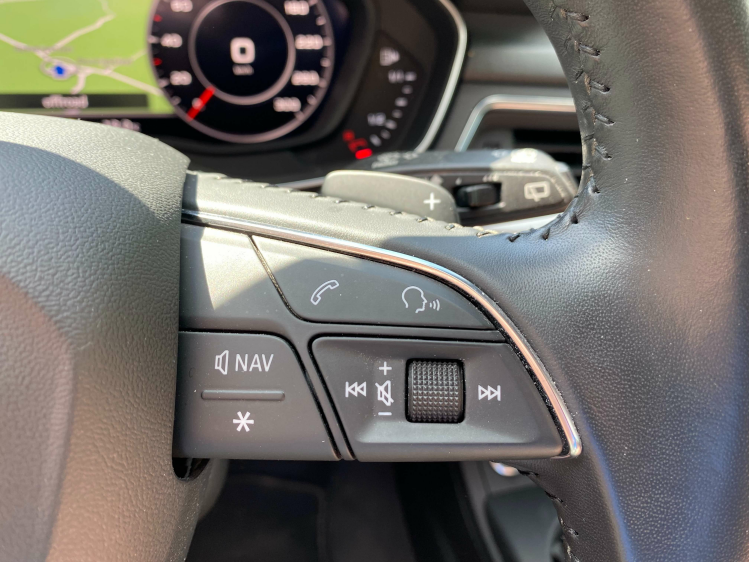 Audi A4 2.0 TDi Ultra S tronic Virtual-Cockpit/Leder/Gps.. Leconte Motors