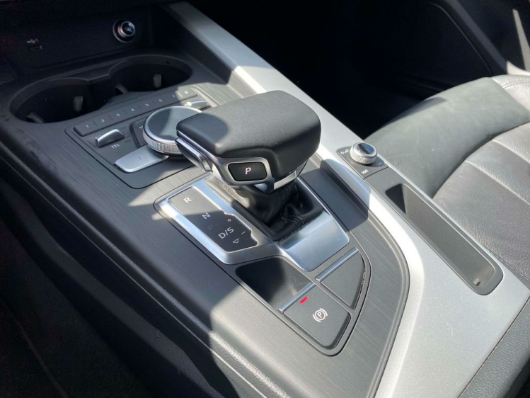 Audi A4 2.0 TDi Ultra S tronic Virtual-Cockpit/Leder/Gps.. Leconte Motors