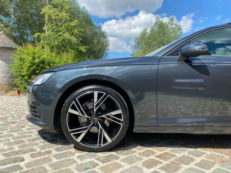 Audi A4 2.0 TDi Ultra S tronic Virtual-Cockpit/Leder/Gps.. Leconte Motors