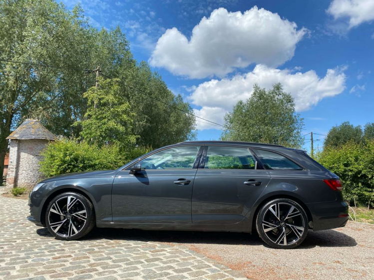 Audi A4 2.0 TDi Ultra S tronic Virtual-Cockpit/Leder/Gps.. Leconte Motors