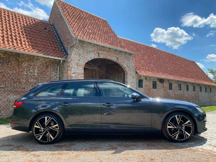 Audi A4 2.0 TDi Ultra S tronic Virtual-Cockpit/Leder/Gps.. Leconte Motors