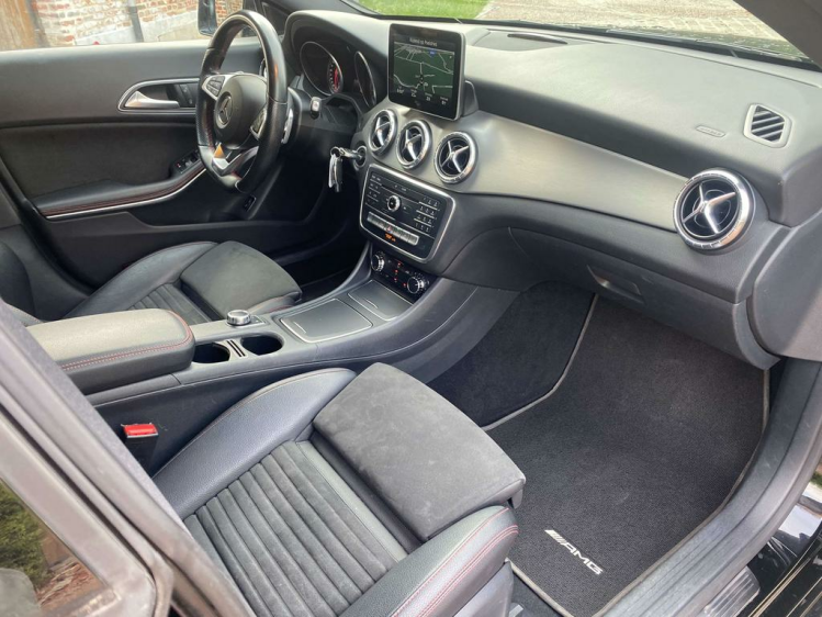 Mercedes-Benz CLA 180 AMG-PACK Full-LED/Gps/Sportzetels/Cruise/PDC...! Leconte Motors