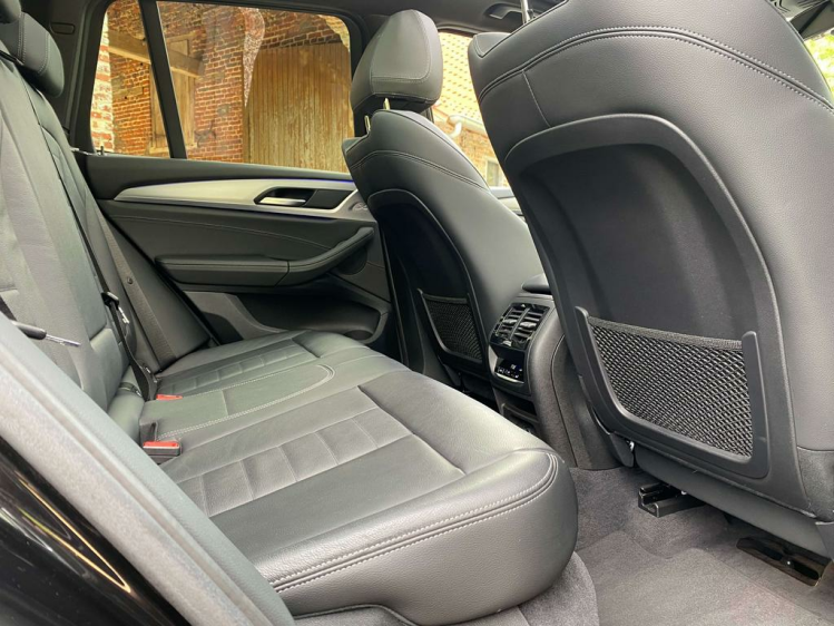 BMW X3 2.0 dAs sDrive18 M-Pack Pano/Leder/Gps-Pro/Camera! Leconte Motors