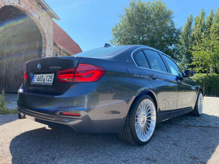 BMW 330 330e Plug-In Hybrid Luxury Pack LED/Sportzetels/.. Leconte Motors