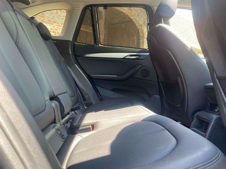BMW X1 1.5iA sDrive18 Panodak/Gps-Pro/Leder/HUD/Camera..! Leconte Motors