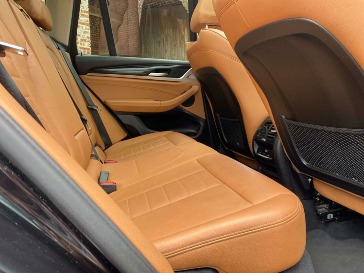 BMW X3 2.0 dA sDrive18 X-Line Panodak/Leder/Sportzetels! Leconte Motors