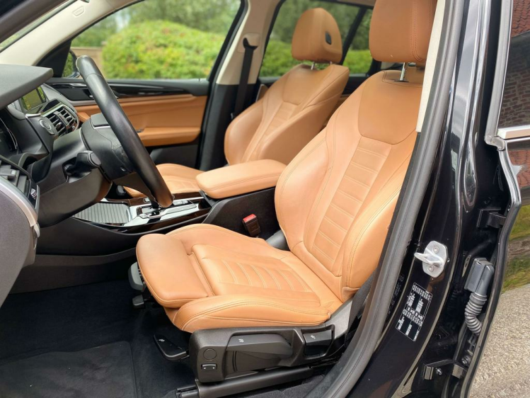 BMW X3 2.0 dA sDrive18 X-Line Panodak/Leder/Sportzetels! Leconte Motors