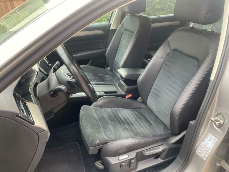 Volkswagen Passat Variant 2.0 CR TDi Highline DSG Virtual/Leder/Camera/Gps! Leconte Motors