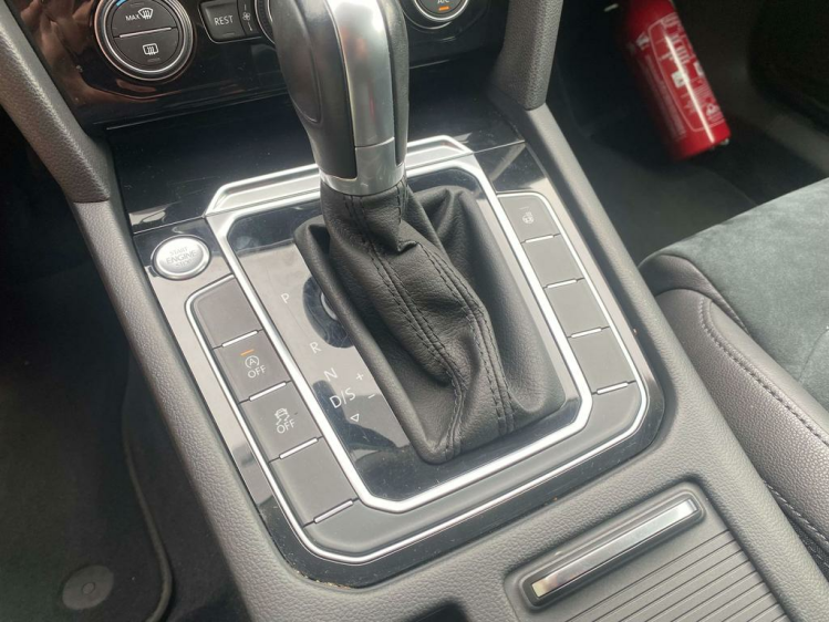 Volkswagen Passat Variant 2.0 CR TDi Highline DSG Virtual/Leder/Camera/Gps! Leconte Motors