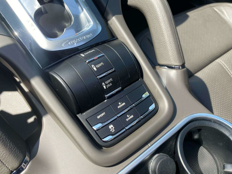 Porsche Cayenne 3.0i S e-Hybrid Panodak/Luchtvering/Camera/Gps! Leconte Motors