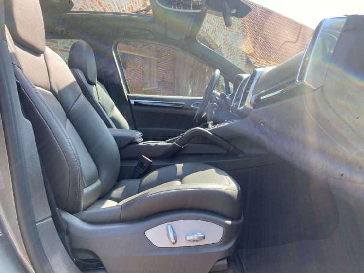 Porsche Cayenne 3.0i S e-Hybrid Panodak/Luchtvering/Camera/Gps! Leconte Motors