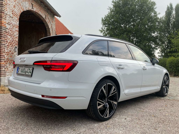 Audi A4 2.0 TDi S tronic Matrix Full-LED/Leder/Gps/Cruise! Leconte Motors