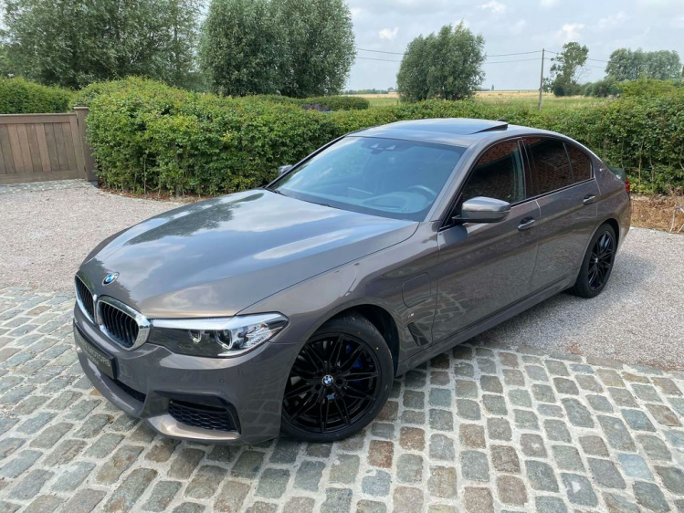 BMW 530 530E Plug In Hybrid M-Sportpack Schuifdak/HUD/CAM! Leconte Motors