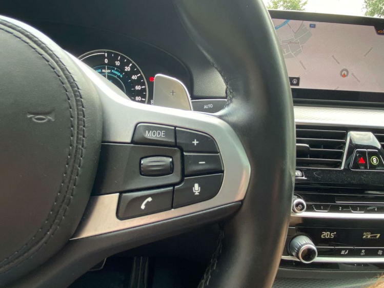 BMW 530 530E Plug In Hybrid M-Sportpack Schuifdak/HUD/CAM! Leconte Motors