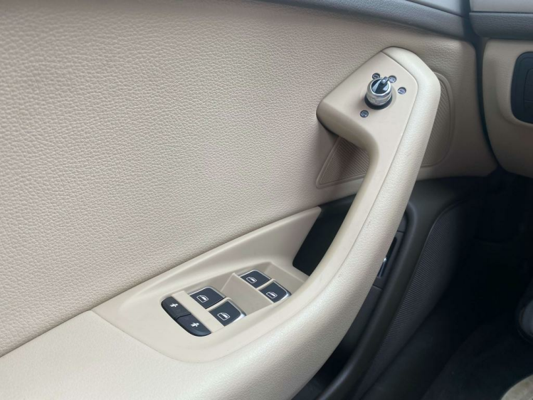 Audi A6 2.0 TDi ultra S tronic Panodak/Leder/Camera/Gps+ Leconte Motors
