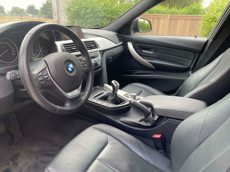 BMW 316 316d Touring 49.000km Navigatie/Leder/Cruise/USB.. Leconte Motors