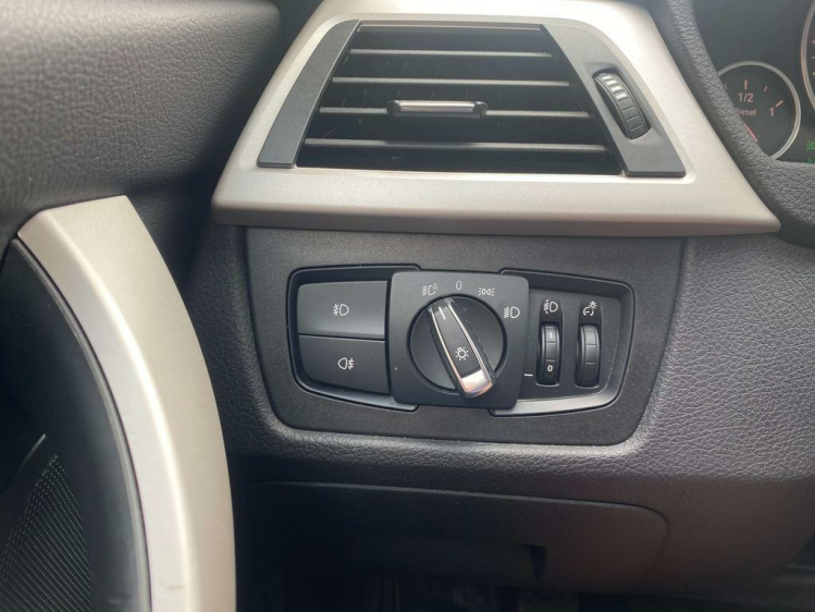 BMW 316 316d Touring 49.000km Navigatie/Leder/Cruise/USB.. Leconte Motors