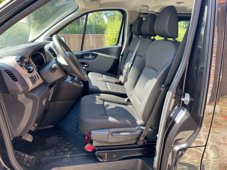 Renault Trafic 1.6 dCi Lichte Vr. 6-zit/2x Schuifdeur/Gps/Cruise! Leconte Motors