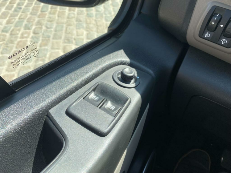 Renault Trafic 1.6 dCi Lichte Vr. 6-zit/2x Schuifdeur/Gps/Cruise! Leconte Motors