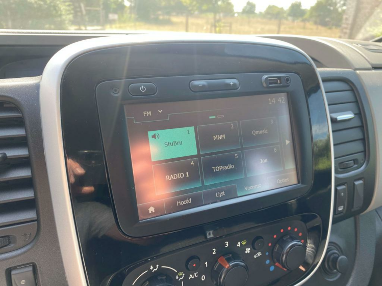 Renault Trafic 1.6 dCi Lichte Vr. 6-zit/2x Schuifdeur/Gps/Cruise! Leconte Motors