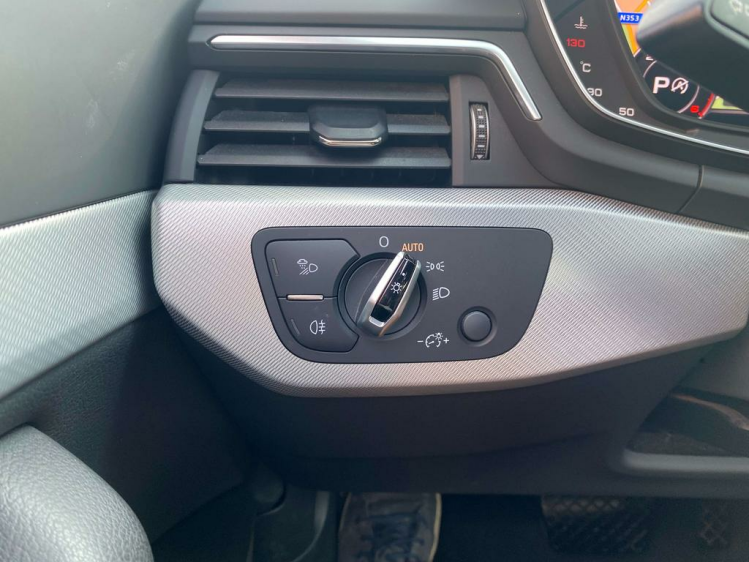 Audi A4 2.0 TDi S tronic Virtual Cockpit/Sportzetels/Gps.. Leconte Motors