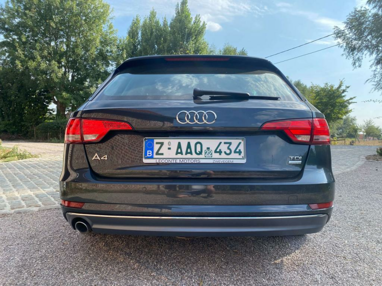 Audi A4 2.0 TDi S tronic Virtual Cockpit/Sportzetels/Gps.. Leconte Motors