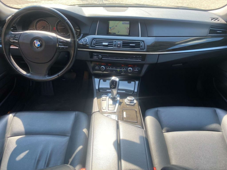 BMW 520 520dA Touring Xenon/Leder/Gps/USB/PDC/19'Alu's...! Leconte Motors