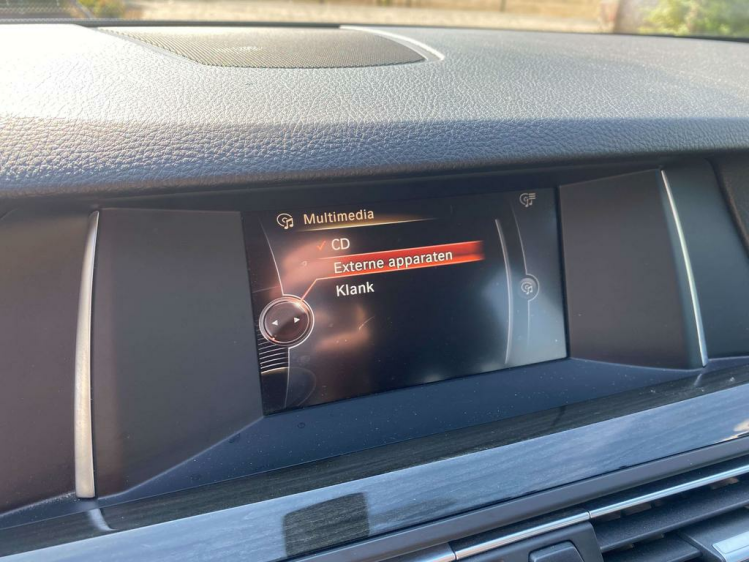 BMW 520 520dA Touring Xenon/Leder/Gps/USB/PDC/19'Alu's...! Leconte Motors